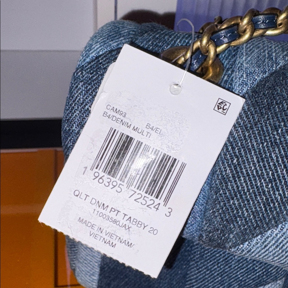 Coach Quilt Denim Tabby 20 bag new with tags and dustbag - Picture 9 of 12